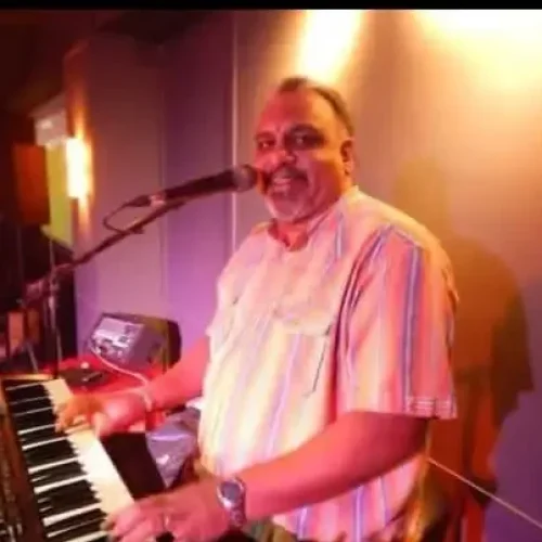 Piano - Clinton Fernández