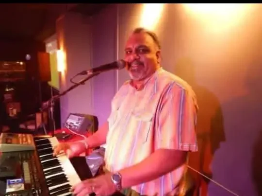 Piano - Clinton Fernández